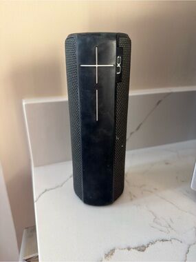 UE boom 2 Portable Bluetooth Speaker in Black